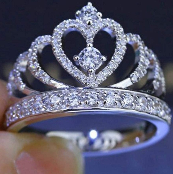 BRAND NEW CROWN RING SIZE 10 - Picture 4 of 5